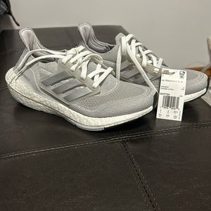 NWT Ultraboost Runners